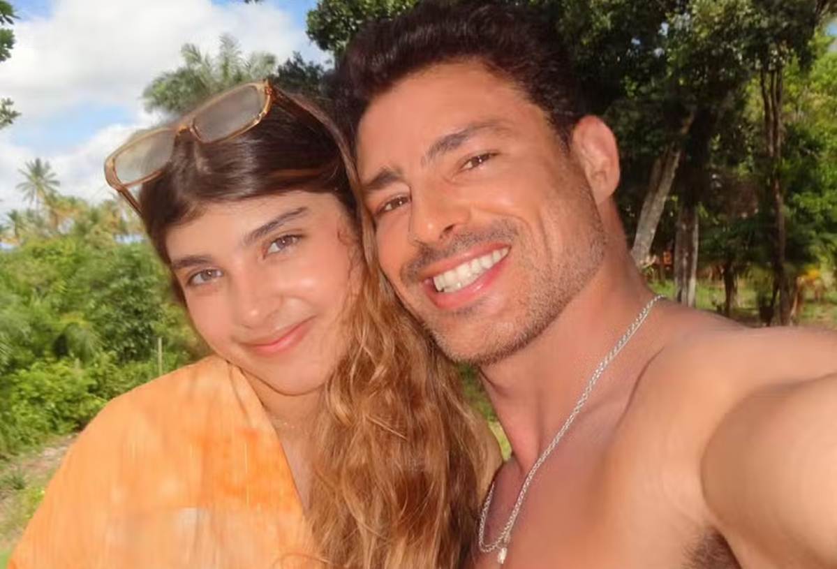 Cauã Reymond e Sofia - Instagram