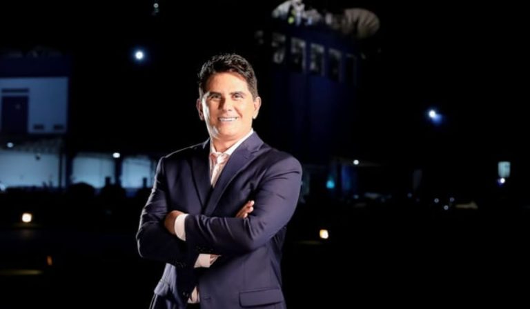 “SBT Repórter” revisita os 45 anos de história do SBT em especial repleto de curiosidades sobre a emissora