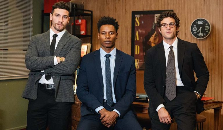 Ator expõe bastidores de novela e chama colegas de “demônios”