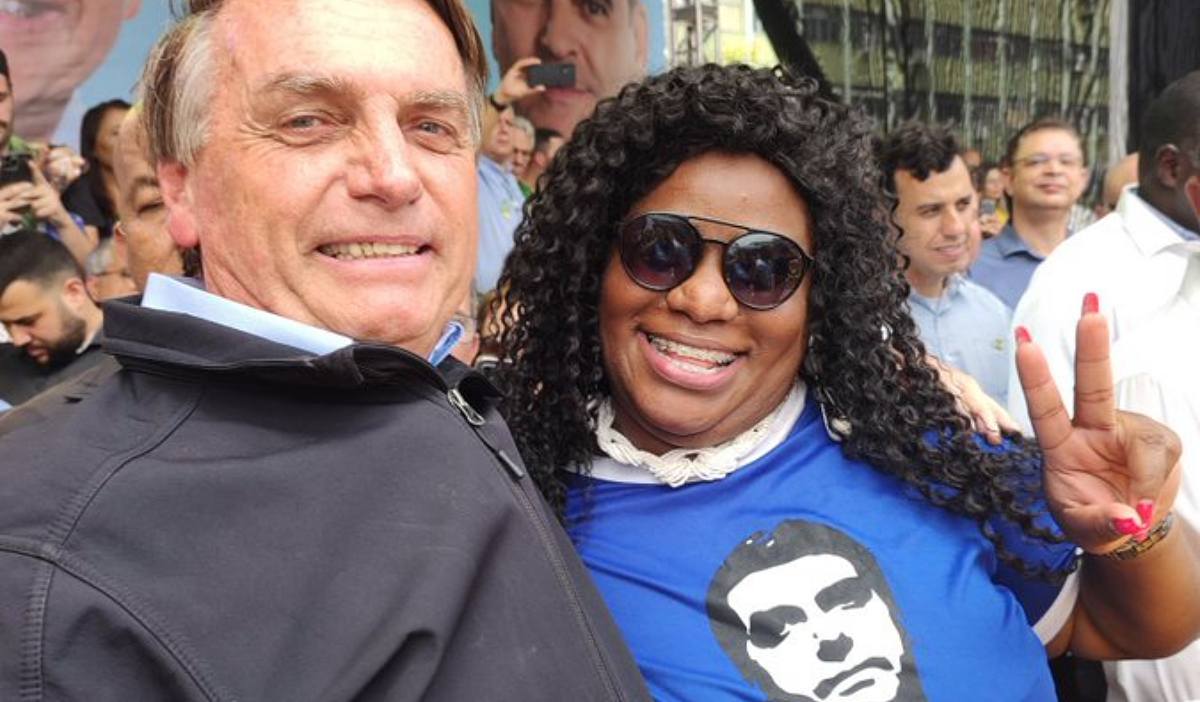 Jair Messias e 'Negona do Bolsonaro' Jair Messias e 'Negona do Bolsonaro'