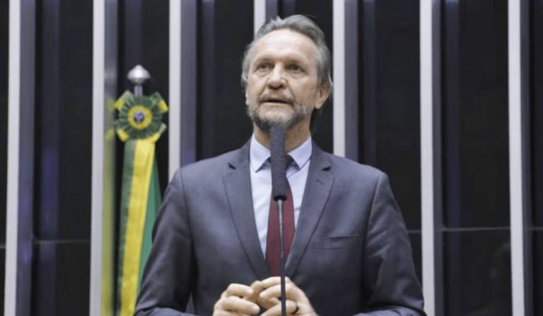 Deputado Pedro Uczai sofre AVC e estado de saúde é revelado