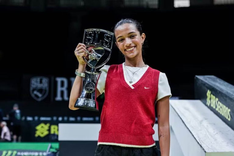Rayssa Leal conquista mais um título no SLS Rio Takeover