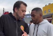 Boulos recebe bíblia de presente e deixa palavra de Deus aos eleitores