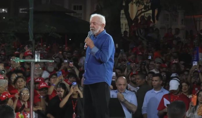 Lula em comício no Pará Lula em comício no Pará