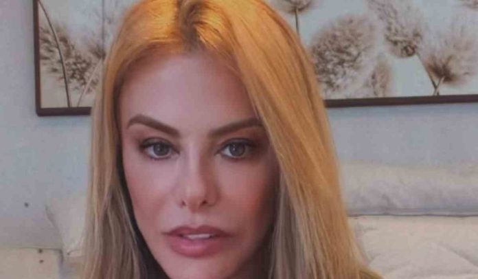 Poliana Rocha Poliana Rocha