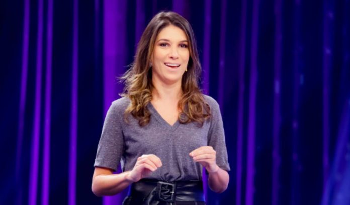Rebeca Abravanel comanda o Roda a Roda
