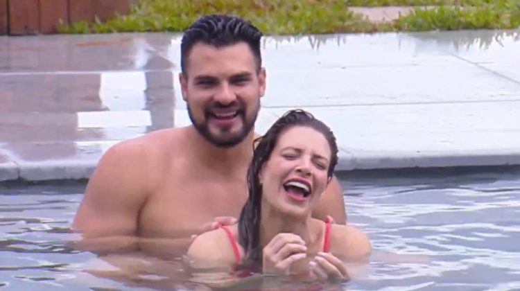 Ren&ecirc; e Renata em A Fazenda 18