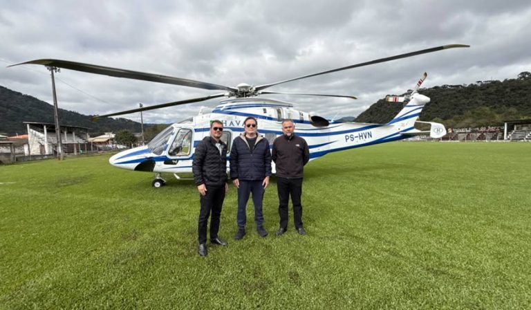 Luciano Hang disponibiliza helicóptero para levar Roberto Cabrini ao local do acidente que vitimou cantor Rick