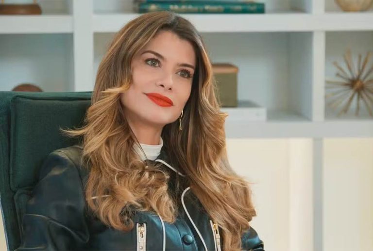 Por Você: Vanessa assume a presidência do hospital