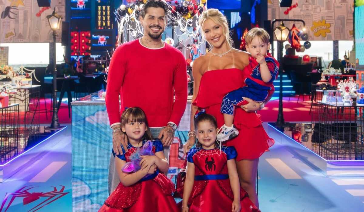 Zé Felipe, Virginia e filhos Zé Felipe, Virginia e filhos