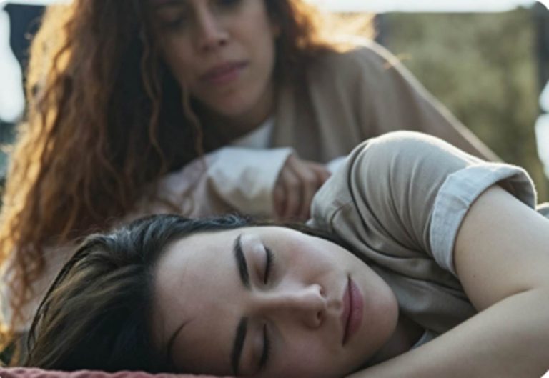 Quem Ama Cuida: Zeni pode voltar para atormentar a vida de Adriana