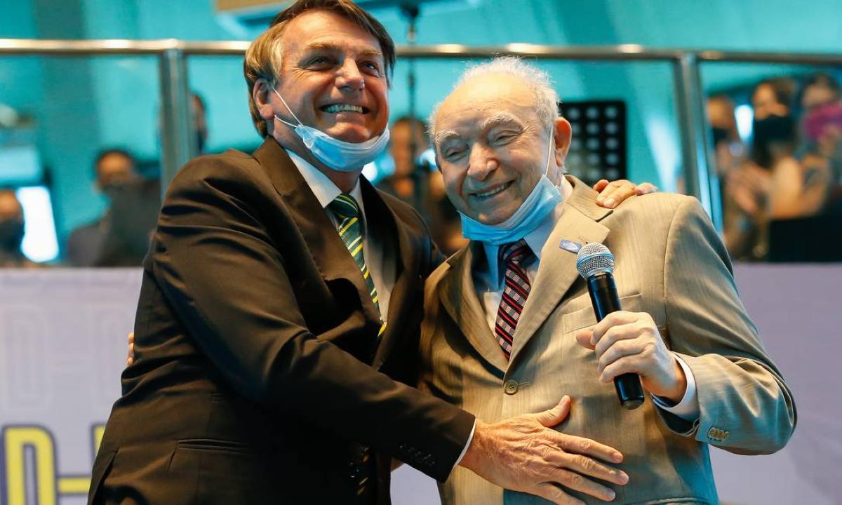 Bolsonaro e bispo Manoel Ferreira (Foto: Carolina Antunes/ PR)