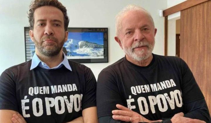 Andr&eacute; Janones e Lula