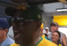 Bolsonarista é supostamente impedido de entrar em vagão de metrô
