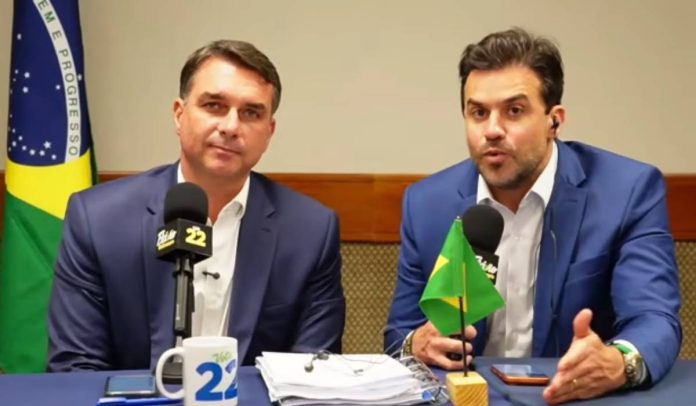 Flávio Bolsonaro e Pablo Marçal Flávio Bolsonaro e Pablo Marçal
