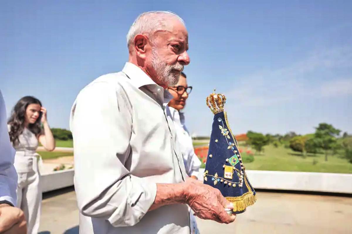 Lula com Nossa Senhora - Agência Brasil