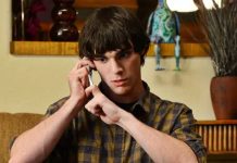 Morre RJ Mitte, o Walter White Jr. de Breaking Bad, aos 34 anos