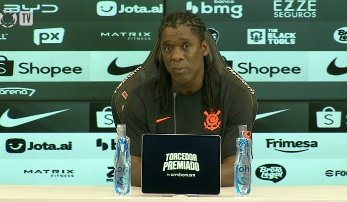 Seedorf, treinador do Corinthians Seedorf, treinador do Corinthians