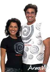 Luciano Szafir e Angelina Muniz são modelos em campanha de hospital de Goiânia