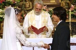 Duas Caras: Barretinho e Sabrina se casam