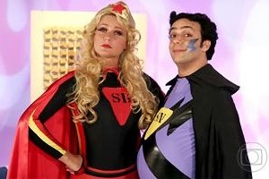 Xuxa e Marcelo Médici viram super-heróis