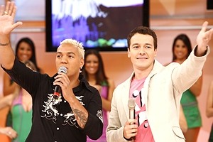 Rodrigo Faro entrevista o cantor Belo, no O Melhor do Brasil