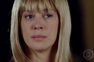 A Favorita: Donatela aparece no dia do próprio aniversário