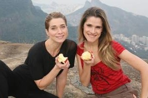 Leticia Spiller e Ingrid Guimarães conversam sobre prazeres simples no ”Mulheres Possíveis”