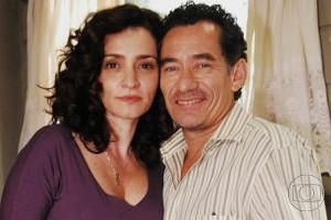 A Favorita: Átila confessa à mulher que teve caso com Cida