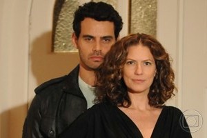 A Favorita: Flora manda matar Zé Bob