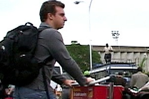 Luciano Huck  embarca para Angola