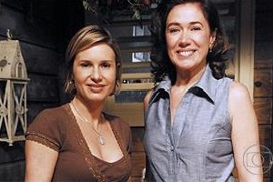 A Favorita: Catarina e Stela viajam juntas