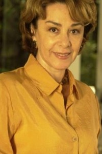 Atriz Nívea Maria lançará autobiografia