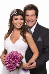 Daniel e Amanda Françozo viram noivos para revista