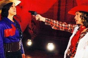 A Favorita: Flora atira em Donatela