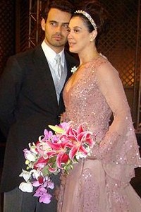 A Favorita: Donatela é atacada por formigas no dia do seu casamento com Zé Bob