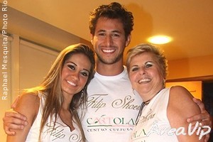 Desfile Beneficente reúne famosos e ex-BBBs, no Rio