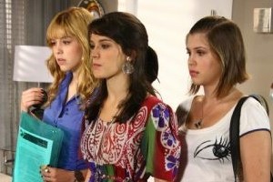 Malhação: Marina desafia Vick