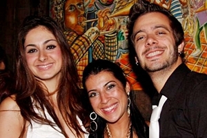 Max Porto, vencedor do BBB9, reúne brothers e amigos em festa no Rio