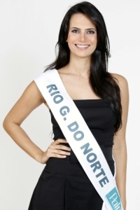 Larissa Costa, do Rio Grande do Norte, é a nova Miss Brasil 2009