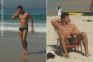 Emanuel, do BBB9, aproveita o sol em praia do Rio