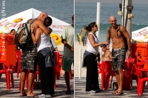 Amandha Lee e Nalbert trocam carinhos durante passeio