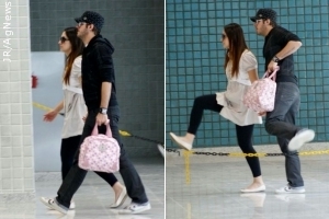 Max e Francine são clicados em aeroporto