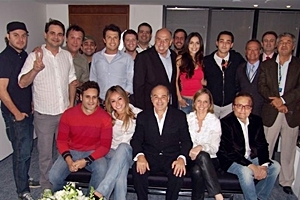 Em almoço, Pânico e RedeTV! celebram renovação do contrato