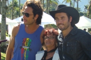 Rodrigo Santoro visita as gravações de ‘Paraíso’