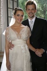 Paraíso: Aninha e Ricardo se casam