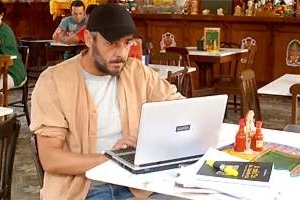 Caminho das Índias: Raul se arrisca