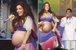Ivete Sangalo exibe o barrigão no palco do Prêmio Multishow