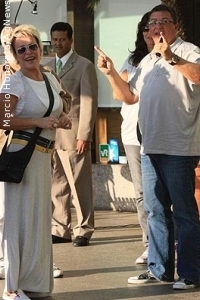 Ana Maria Braga e Boninho se encontram em restaurante