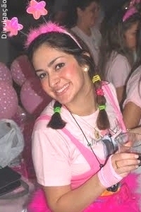 Francine se diverte em tarde com fãs